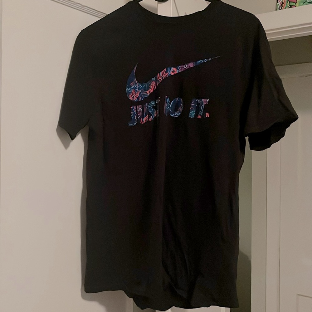 Nike T-shirt